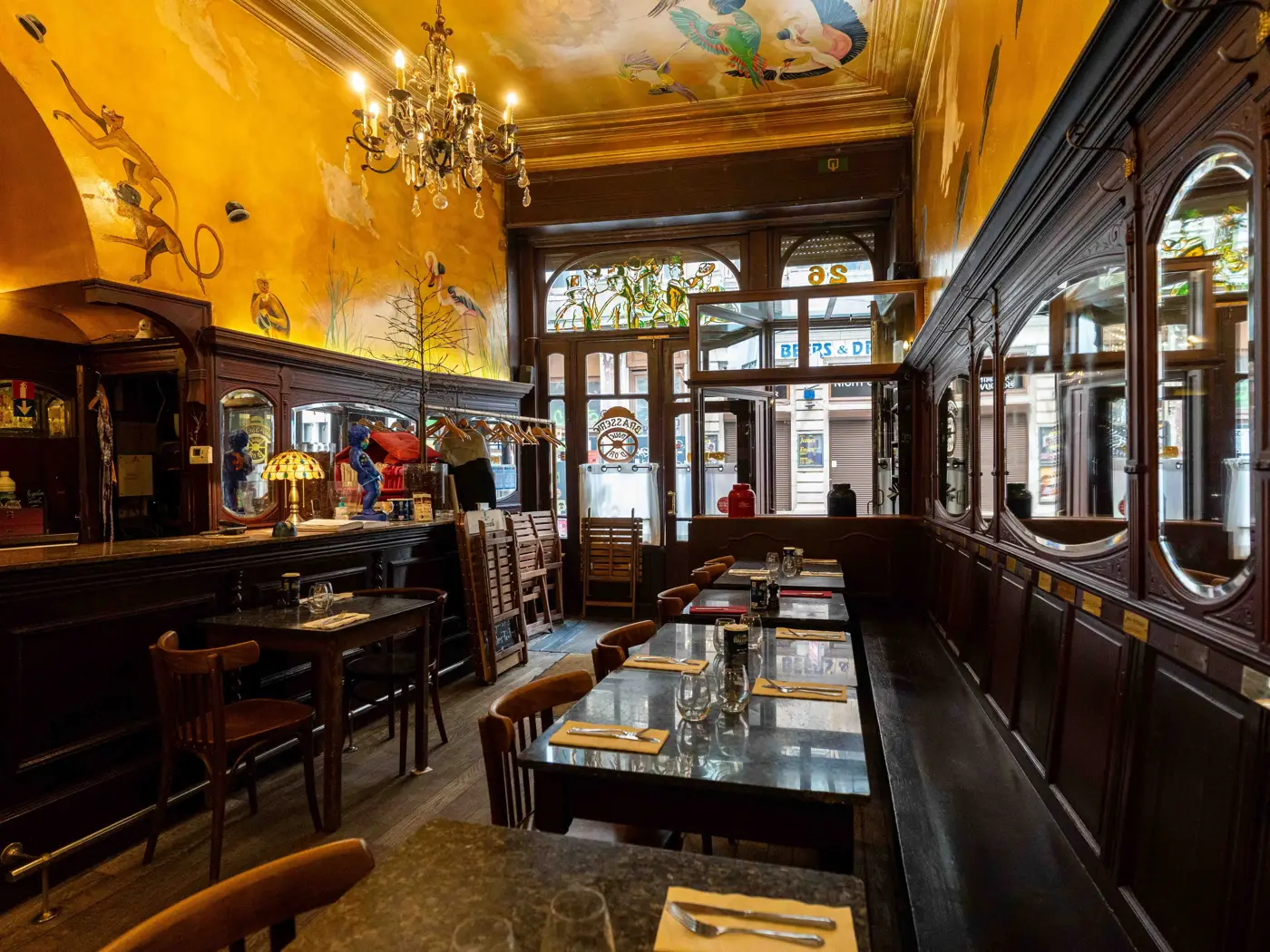 La Roue d'Or — Brasserie bruxelloise près de la Grand-Place — photo